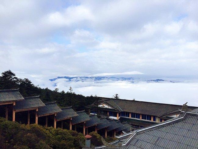 峨眉山一日观金顶日出吃住行攻略,峨眉山吃住行全攻略