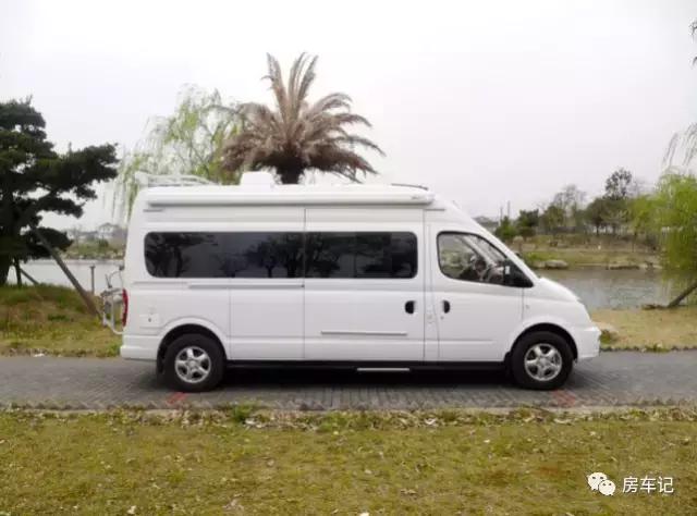 小空间大行程,大通原厂2018款b型房车体验