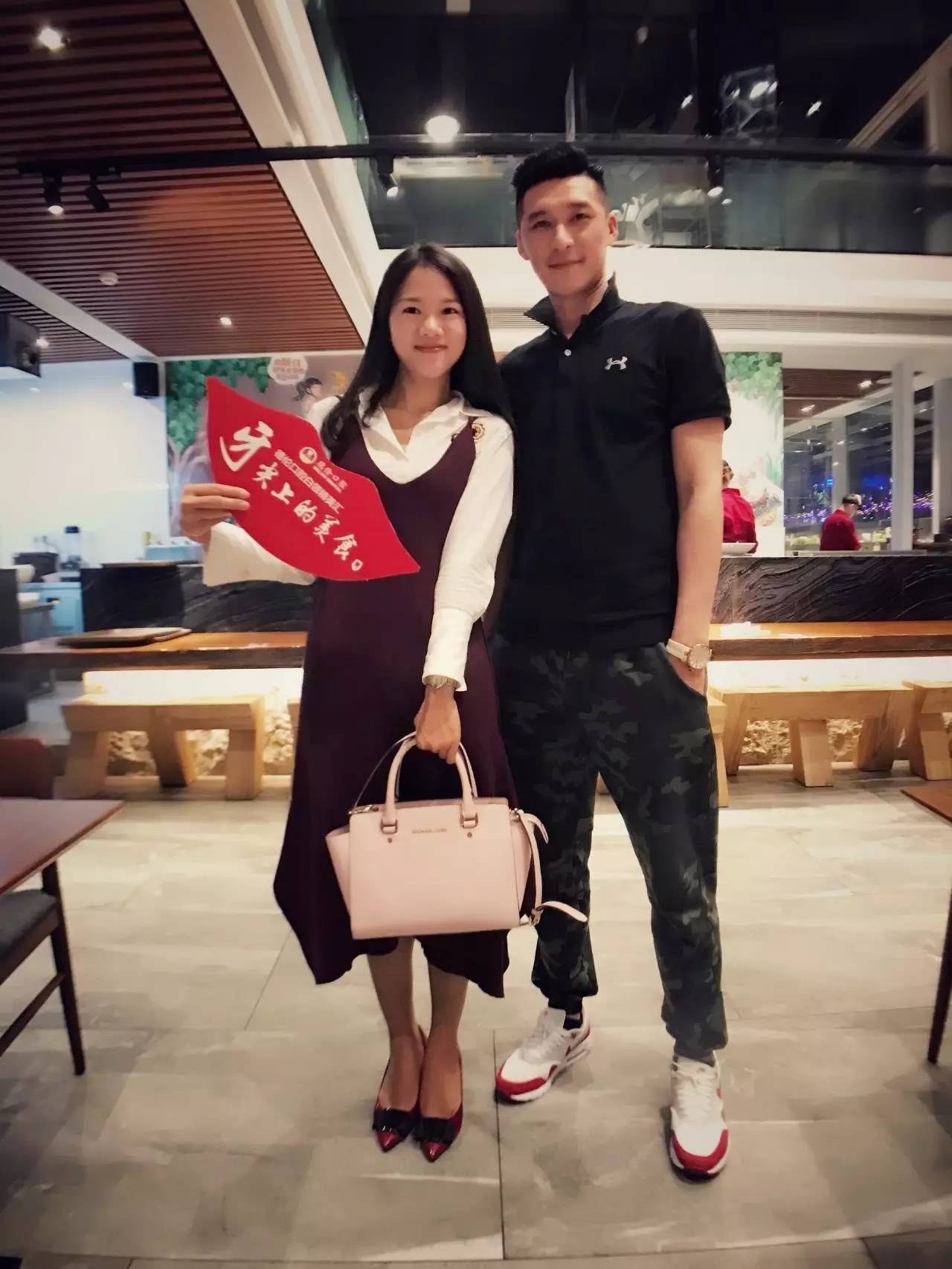 寰蜂鸡鍙ｈ厰榻愬瘜璺簵,寰蜂鸡鍙ｈ厰