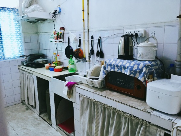 25年房龄的墙面翻新怎么做比较好,25年的老小区翻新装修