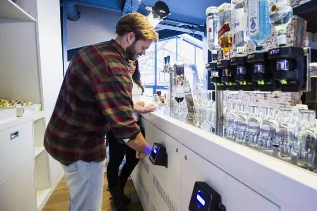 LovePods｜胶囊旅馆，现代主义者的共生理想