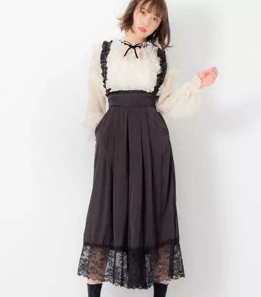 搭配时尚轻盈的雪纺衫超赞,雪纺衫怎么穿时尚高级又仙气