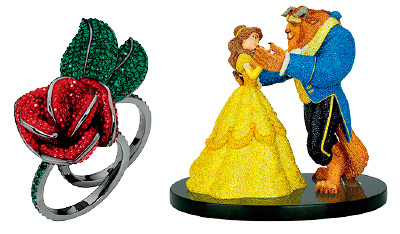 12岁抱着玩偶睡觉,抱着自己的手办