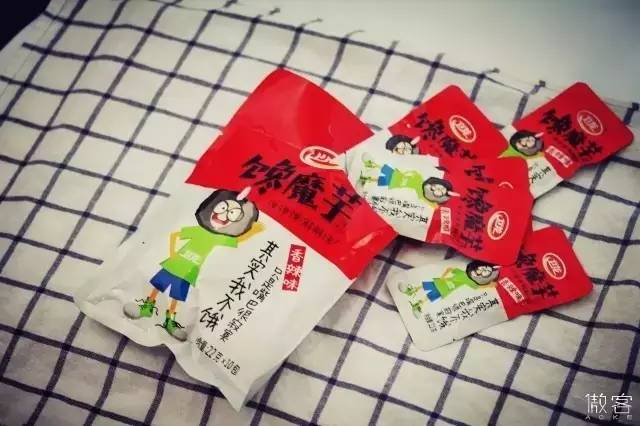 卫龙辣条测评,卫龙辣条经典版测评