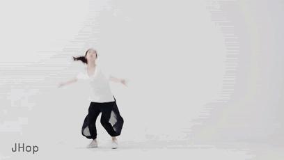 「JHop基本功」如何将腿踢过头顶——压腿的技巧