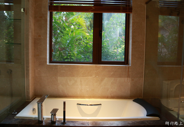 亚龙湾海景房攻略,去亚龙湾热带森林公园穿什么