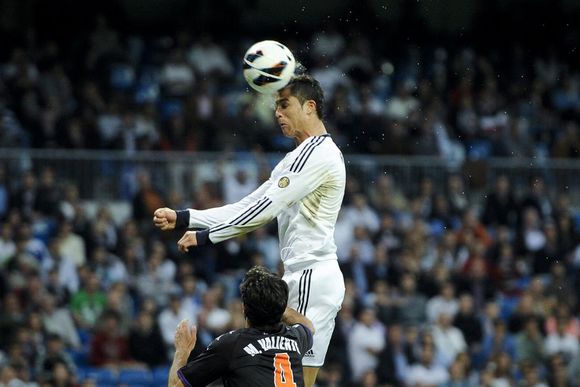 头球规则完整讲解,回头望月头球技巧