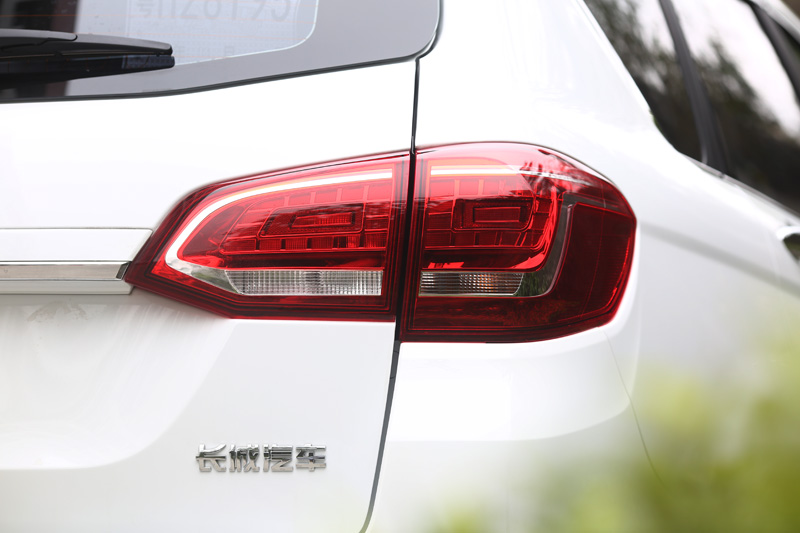 2017款哈弗h6红标2.0t智尚版评测,哈弗h62017款红标1.5t精英型油耗