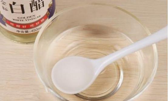 橱柜用什么胶才不会发霉,发霉的厨柜用什么洗才能干净