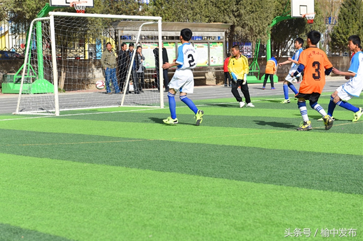 “华鞠杯”榆中县第三届青少年校园足球比赛拉开帷幕