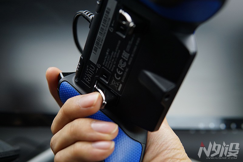 雷蛇飓兽手柄测评,razerraijups4手柄