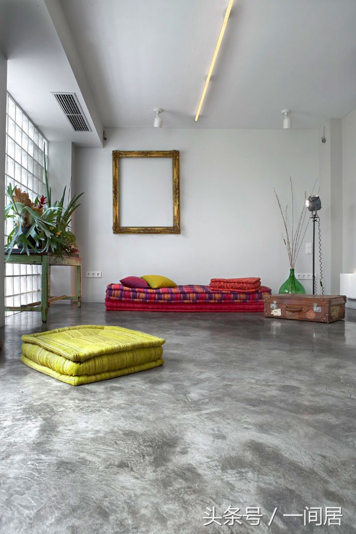 旧车库的第二春，特立独行的伦敦设计师在希腊雅典的改造设计之旅