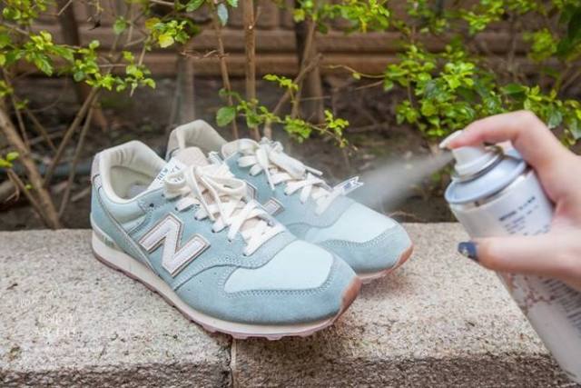 如何下雨天不弄湿鞋,下雨天不湿鞋的方法技巧