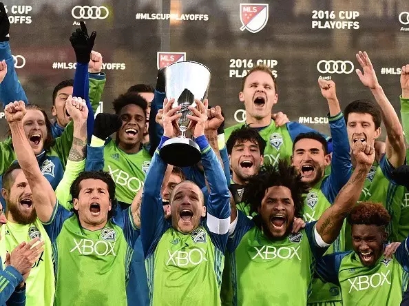 这个“养老院”联赛如何从足球沙漠杀出重围?答案:扩军!扩军!