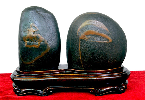 这两块石头他整整等了6年才买下，刚运回家就有人出价40万