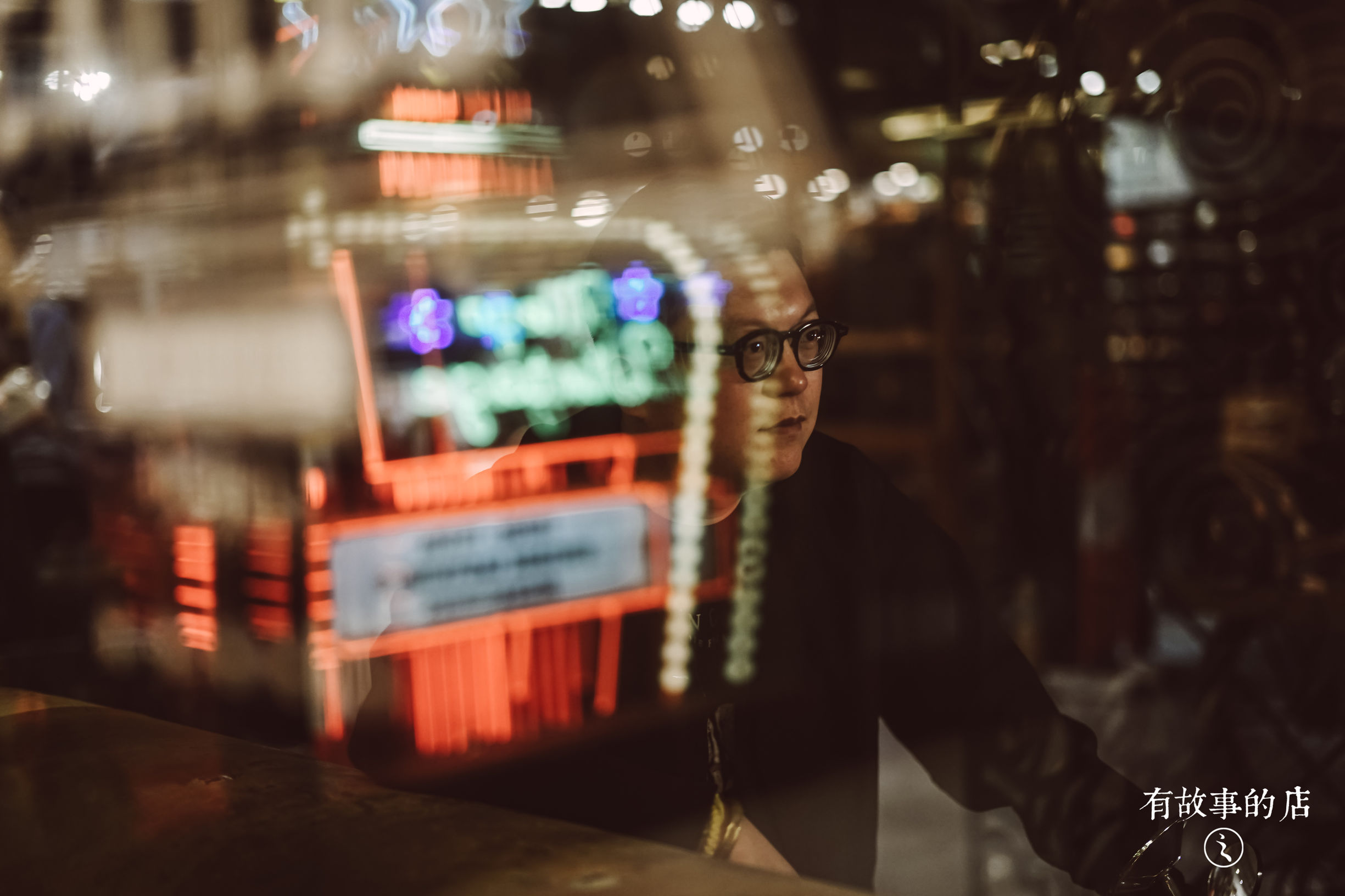 lv古董旅行箱,古董lv旅行箱