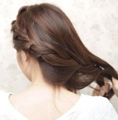 适合圆脸简单短发侧编发自己编,2021最洋气的编发侧编头发