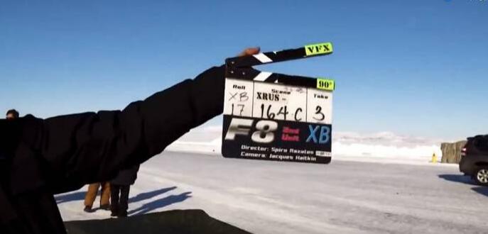 这不是特效，《速8》毁掉了400辆车包括三辆*博兰**基尼