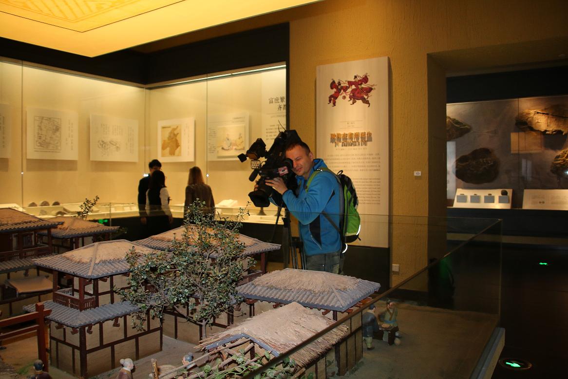 淄博临淄区国家足球博物馆,临淄电视台齐文化博物馆采访