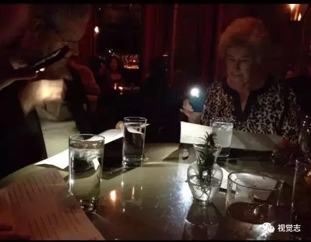 最爱你的人却不肯帮你是真爱吗,喜欢一个人但是又感觉不靠谱