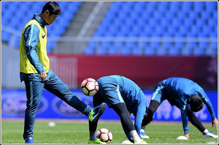 球情诗意：足坛悲喜何时了，浮萍苍生是场梦