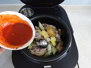 花生炖猪蹄的做法,花生炖猪蹄的做法孕妇