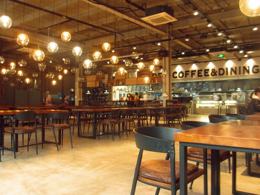 在京就业良好、银行校友广阔——首都经济贸易大学