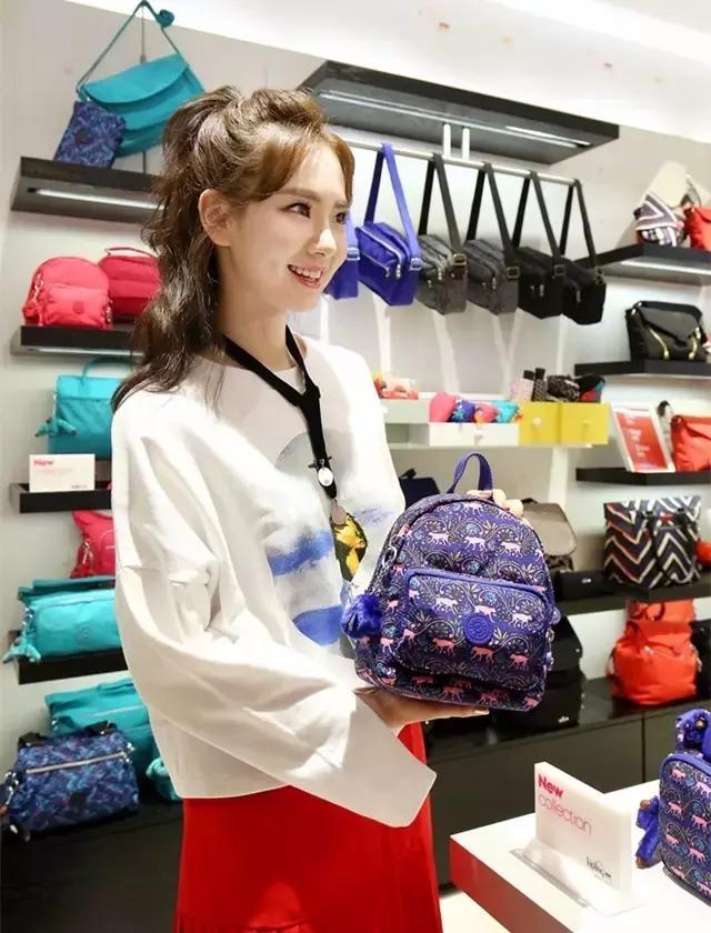 江疏影包包使用视频,宋茜baby宋佳江疏影刘雯