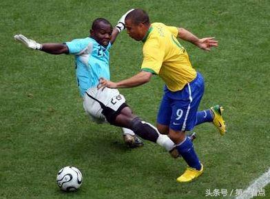 实况足球手游10评分,实况足球10是哪一年出品的游戏