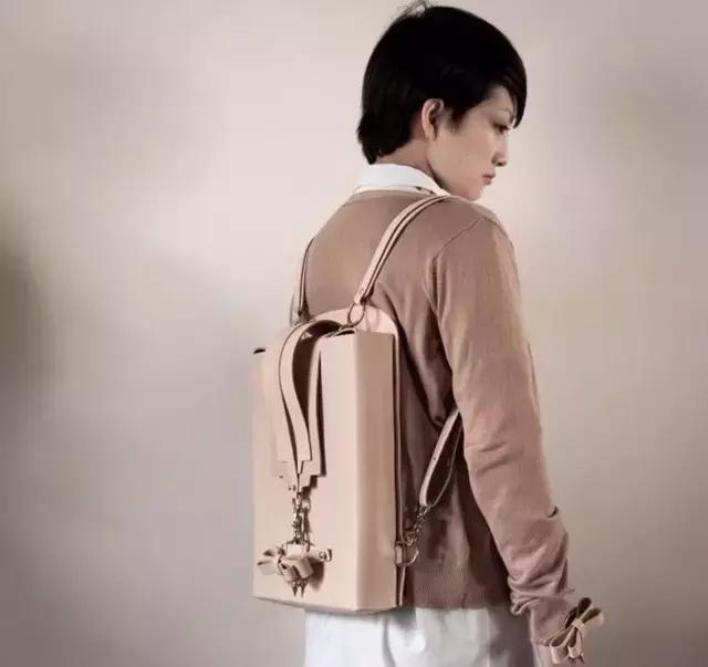 20款好看又实用的女士双肩包推荐,刘雯斜挎休闲包