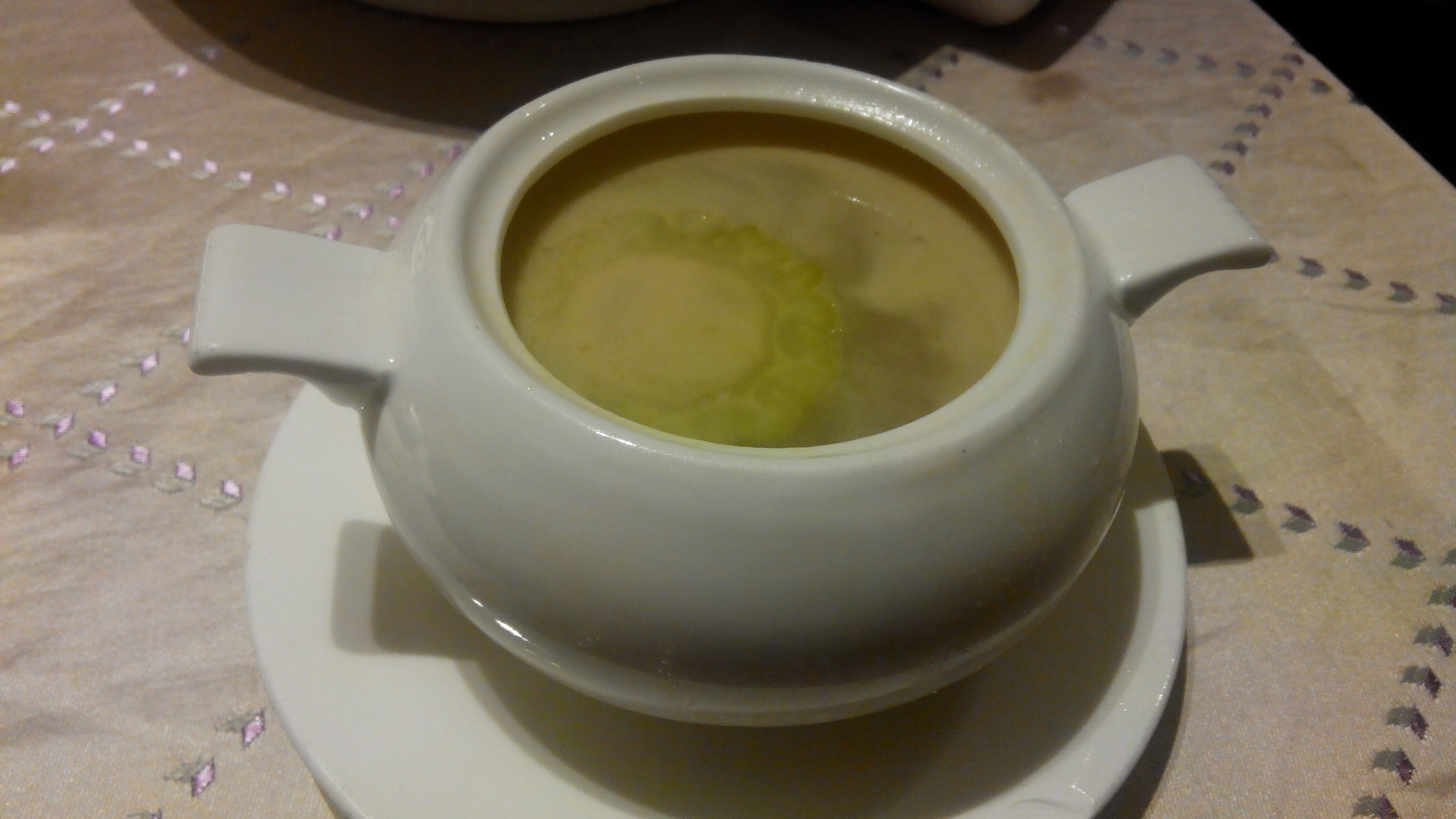 津津有味总店和分店味道一样吗,津津有味18号的视频回放