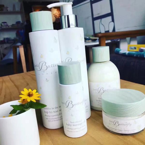 Qtools育儿研究所：妈妈坚持只给宝宝洗清水澡？