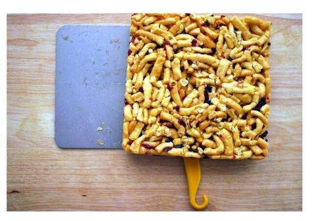 沙琪玛怎么做出来硬硬的,自己在家做的沙琪玛怎么那么硬呢