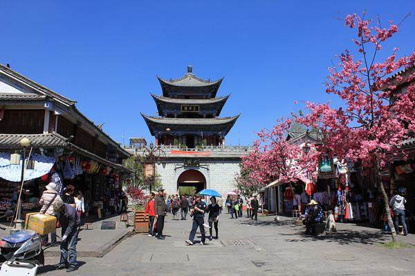 穷游云南1000元以内,穷游云南10天花费多少钱