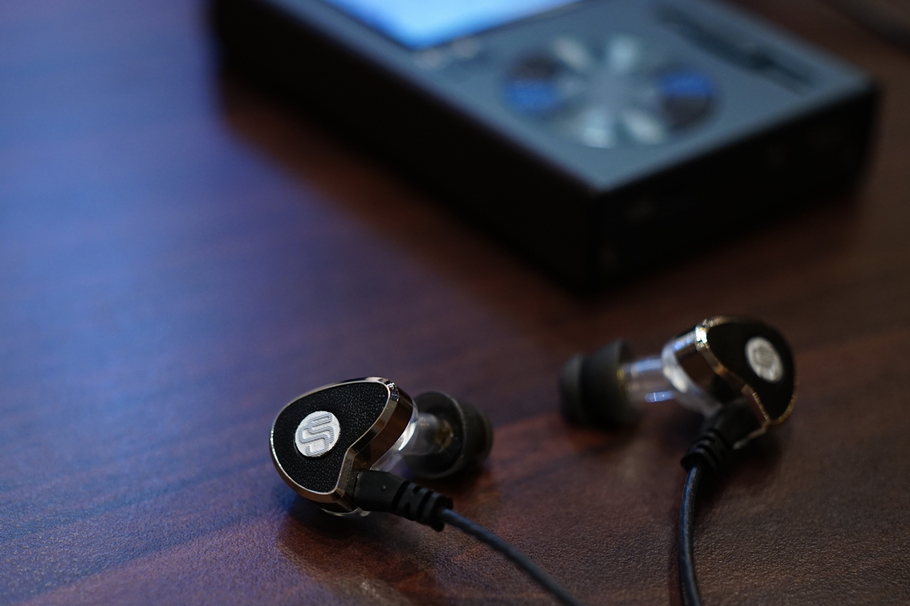 让你如听初恋，cd随身听般老味道的*放播**器.七彩虹c10评测