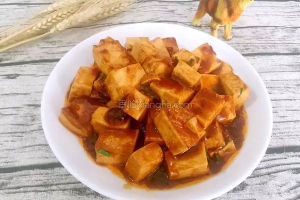 吃素就吃蛋白质丰富得豆腐，好吃到连盘子都能吃掉