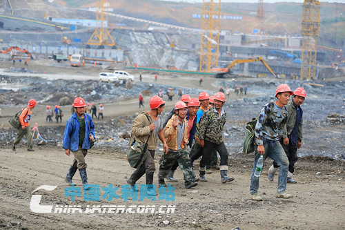 大藤峡水利枢纽左岸工程,大藤峡水利枢纽工程施工现场视频