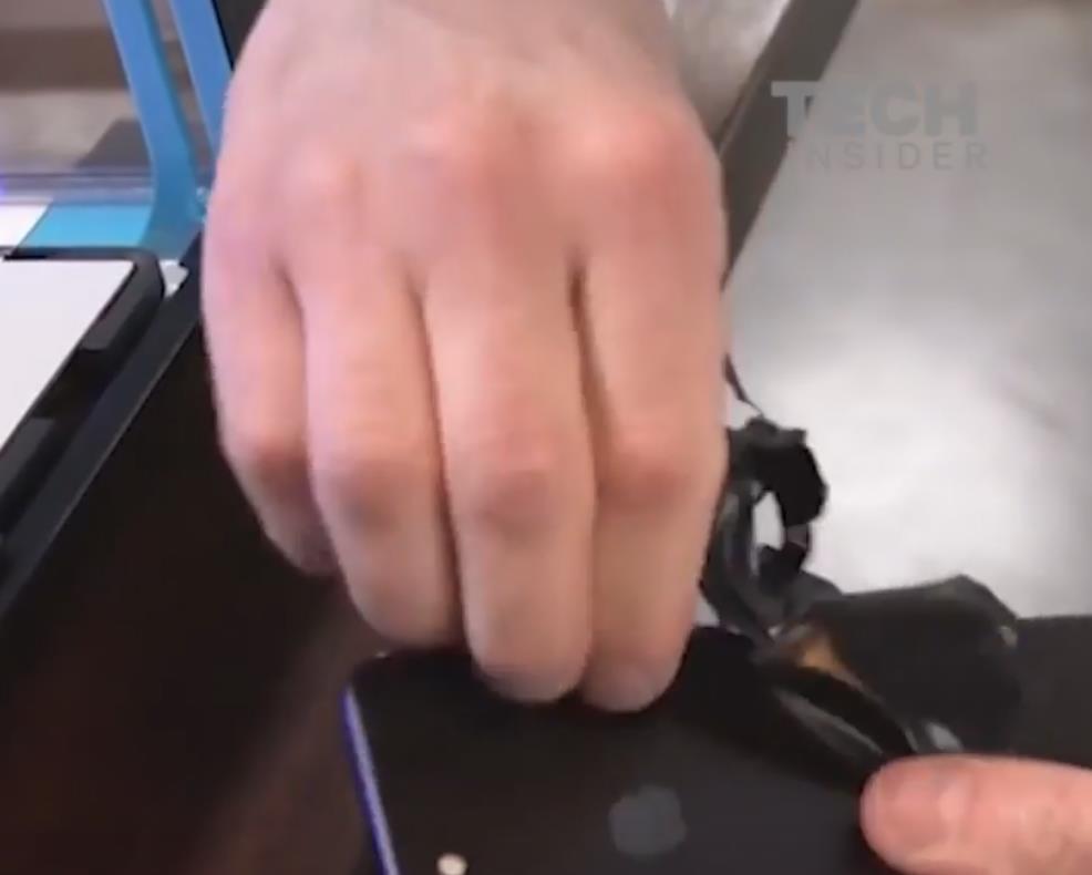 自己更换手机颜色,可以随便变颜色的手机