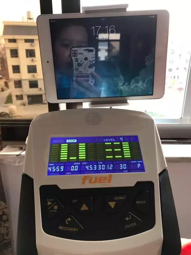 尺码XL到M是怎样兴奋的体验？运动找回满满少女感