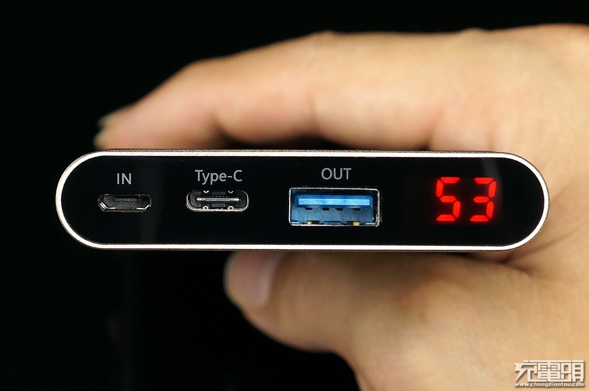 台电20000毫安快充充电宝测评,台电大屏数显18w双向快充充电宝