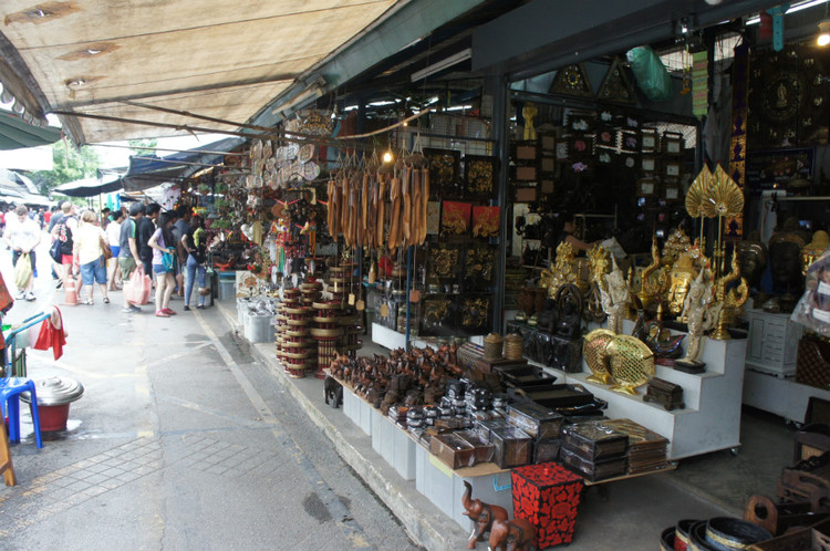 泰国曼谷金庙旅游攻略,泰国曼谷苏泰寺旅游攻略