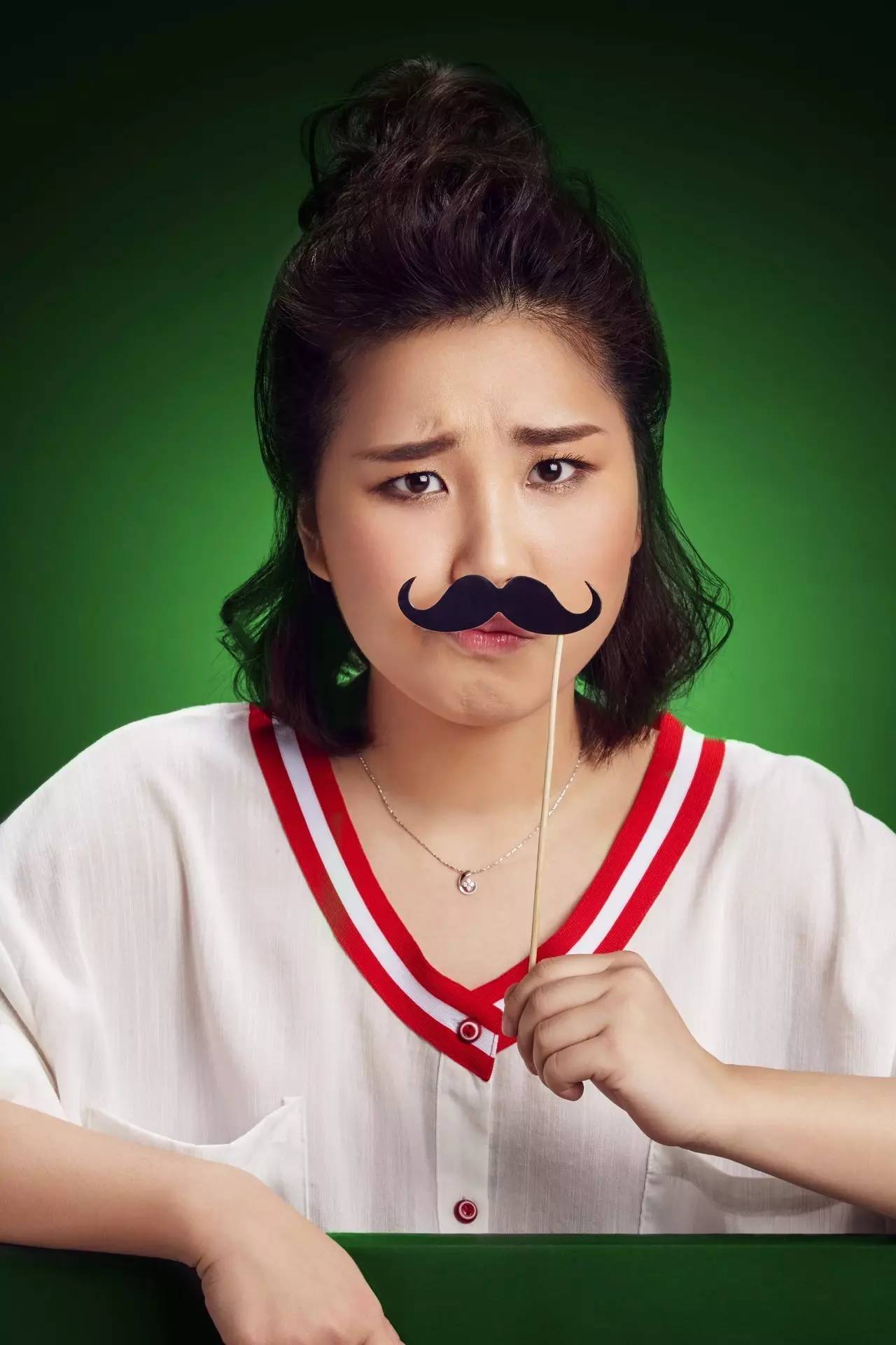 爱哭鬼、伪90后、败家女，咪蒙和她月薪5万的助理们