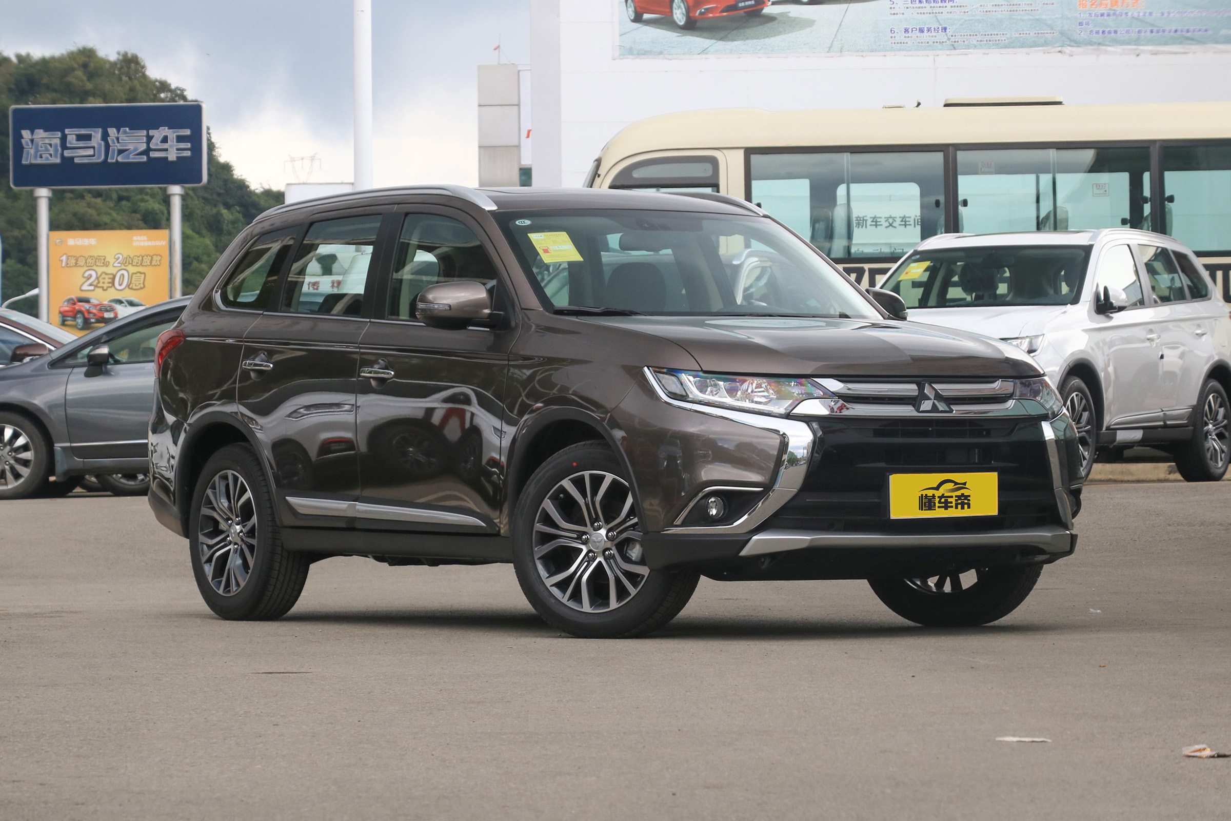 二手欧蓝德和马自达cx-4哪个好,马自达cx-4和欧蓝德哪个好