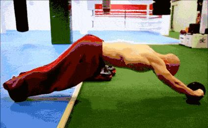 健腹轮腹肌锻炼方法视频,健腹轮能锻炼腹肌吗