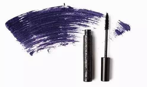 用睫毛膏要注意哪些问题,避开睫毛膏的方法