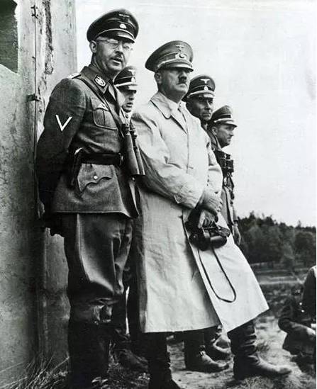 德国二战军服设计公司叫什么,二战德军军服设计公司