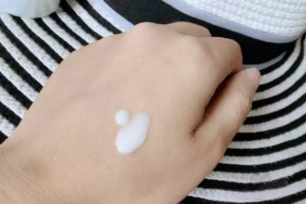 你以为没有太阳就不用防晒了吗,没有太阳也需要防晒吗