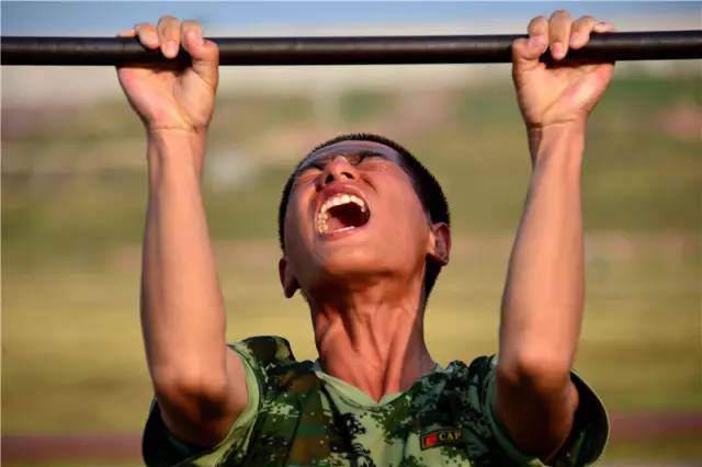 五一劳动节兵哥哥,军营五一的别样风采