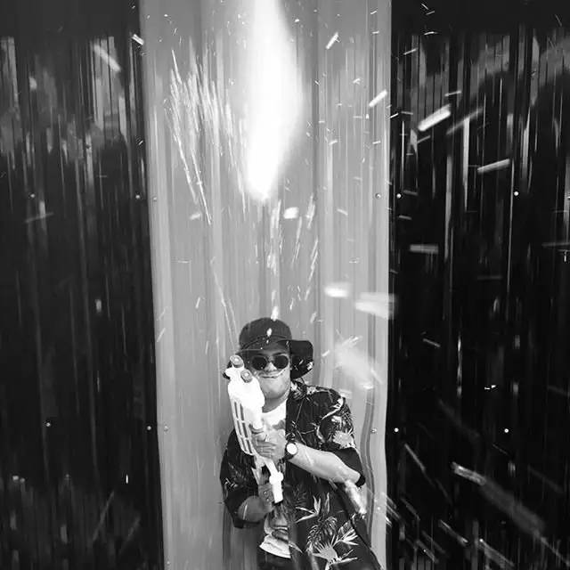 叫你装逼叫你飞！朋友圈伪潮人的鉴别*法大**！