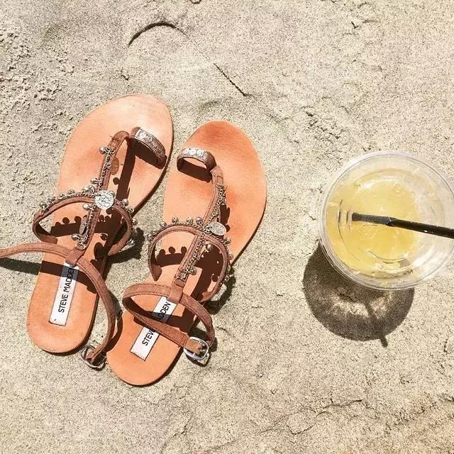 又好看又好穿的凉鞋,今夏最火4款凉鞋总有一双打动你